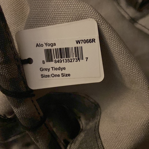 alo oversized yoga bag; never used w. tags. - Picture 8 of 9